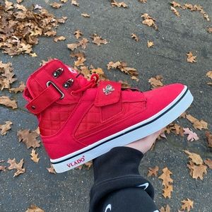 Vlado men’s athletic/dress shoes size 10